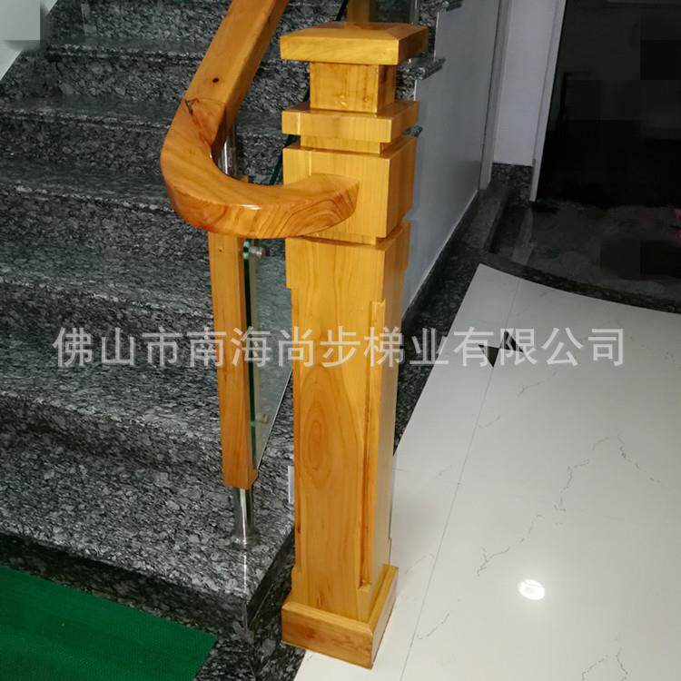 防滑扶手立柱进口橡木将军柱实木立柱扶手楼梯护栏用起步柱收尾柱
