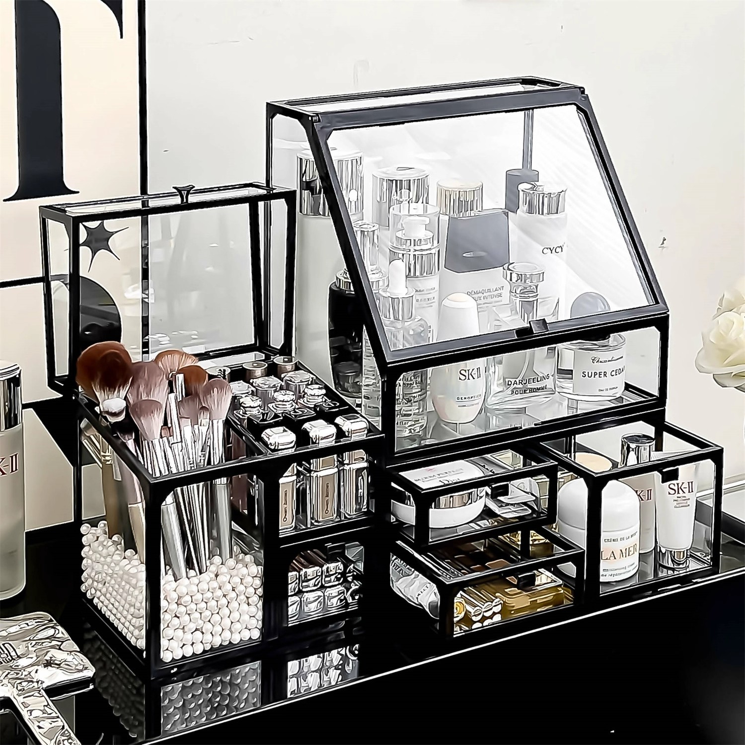日本化妆品收纳盒防尘柜置物架