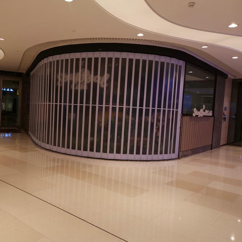 广州透明水晶推拉折叠门商场店铺自动卷帘门厂家维修佛山配件