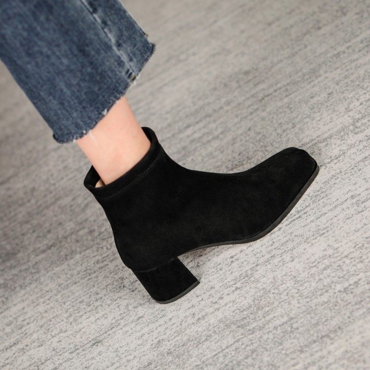 短靴女马丁靴中跟粗跟磨砂复古单靴春秋冬季新款40大码女鞋41一43