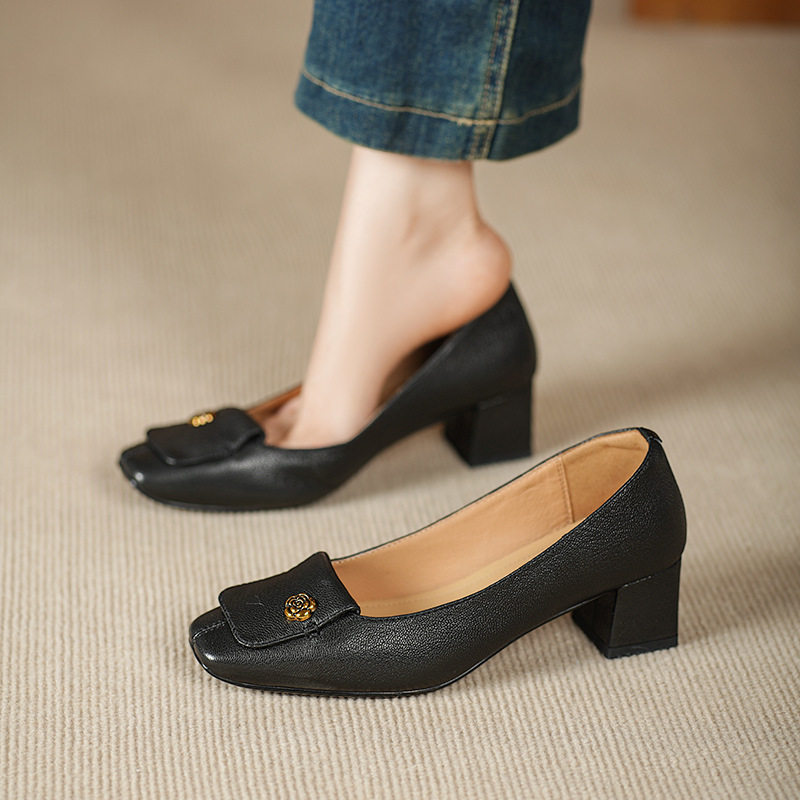 5cm复古山茶花法式中跟单鞋女粗跟方头浅口面试工作鞋百搭小皮鞋