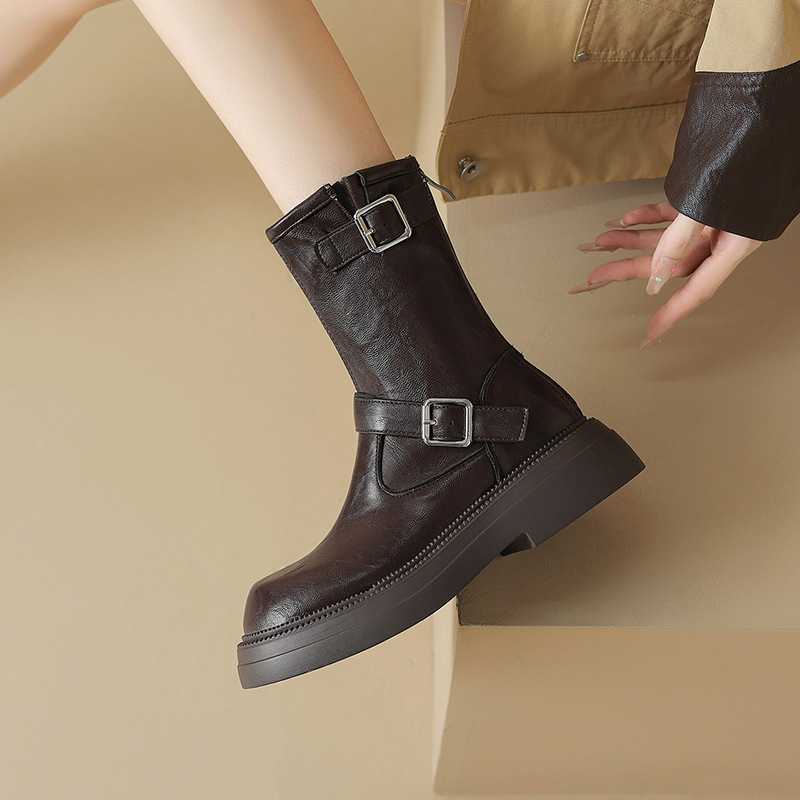 短靴女复古靴子2025秋冬新款厚底圆头皮带扣后拉链英伦骑士靴百搭