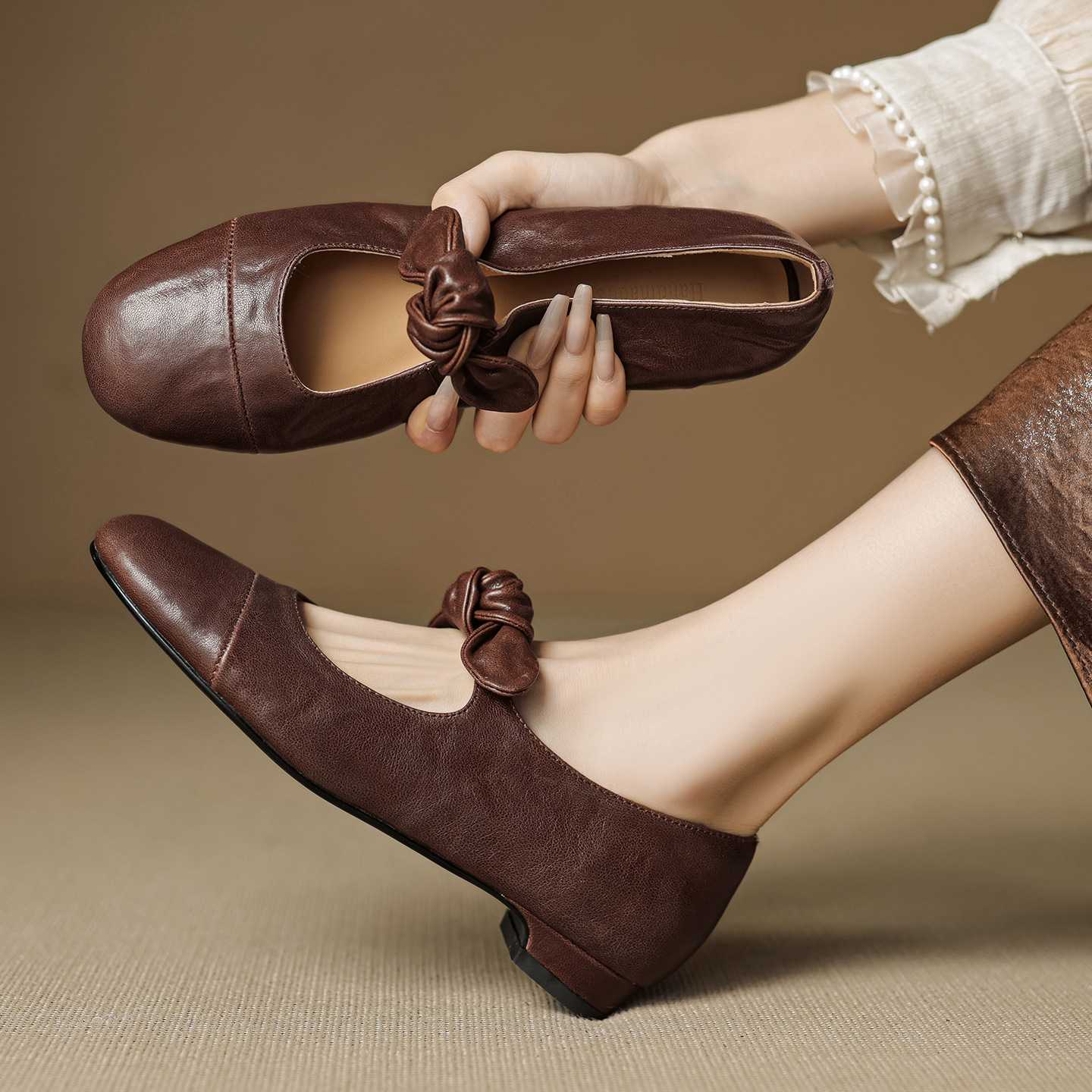 法式复古软底羊皮单鞋女浅口2025新款小皮鞋粗低跟玛丽珍鞋奶奶鞋