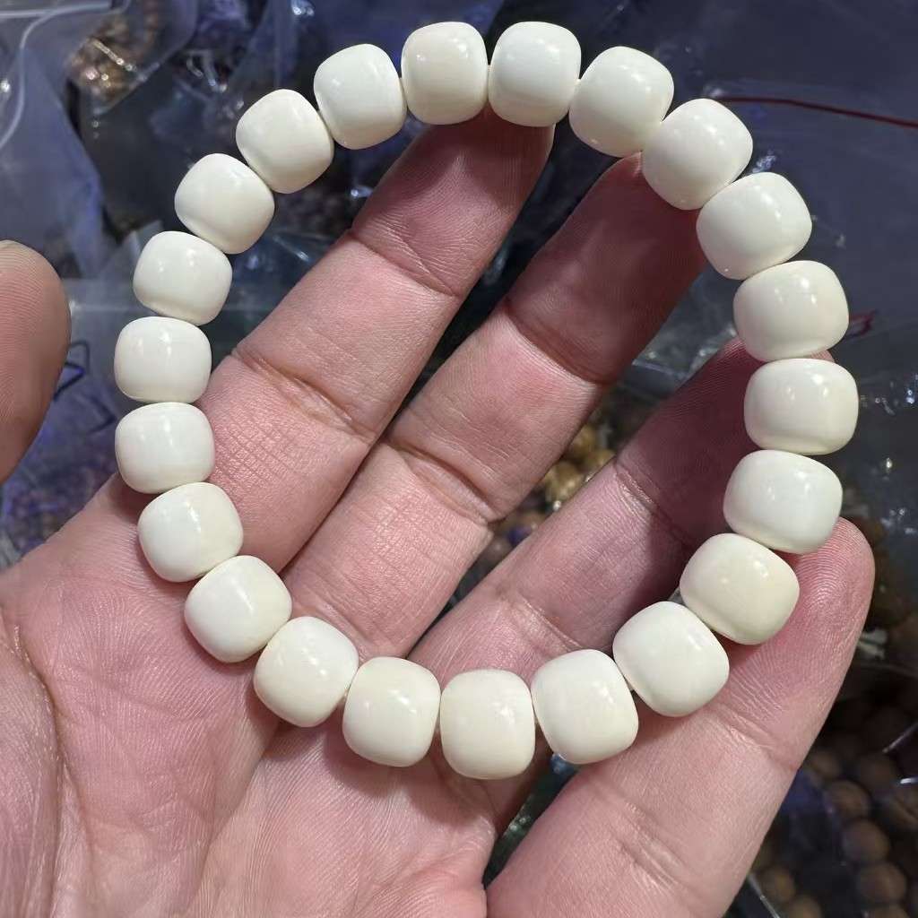 小红书爆款手工干磨极限归圆白玉菩提手串文玩厂家 可