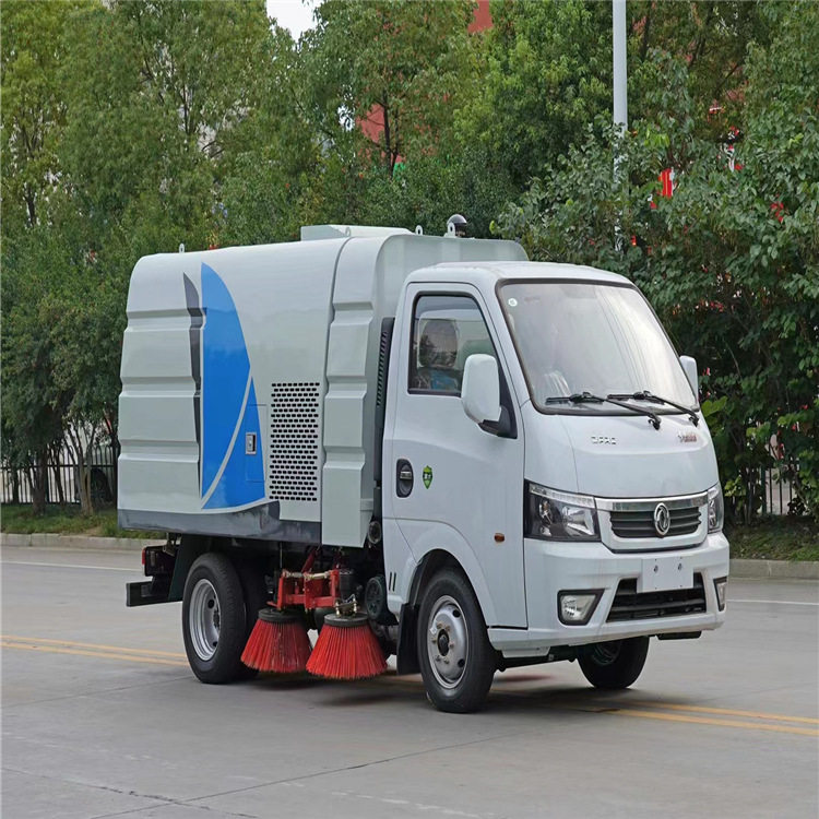 国六东风驾驶式道路环卫扫地车