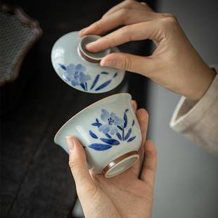 釉下手绘青花陶瓷泡茶碗百合花仿古功夫茶具盖碗家用盖碗
