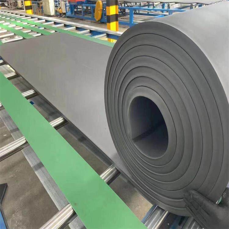 密度橡塑保温板价格阻燃橡塑海绵板保温隔热管道隔音棉厂家