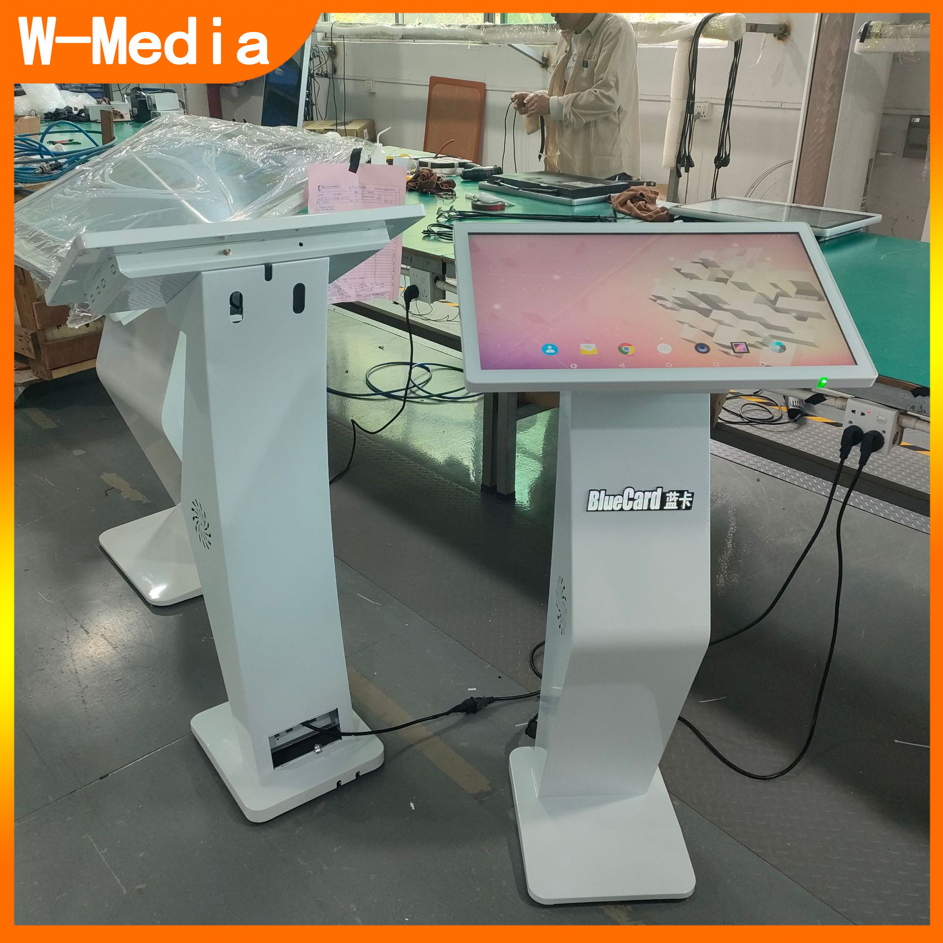 21.5寸卧式K型触摸一体机 可配问答签名自助查询白色现货厂家直销