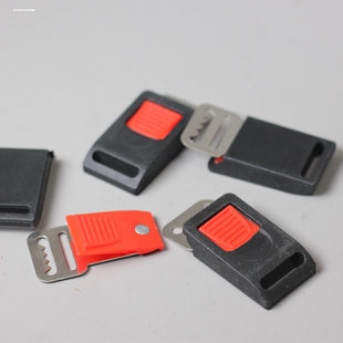 头盔配件插扣帽带三节锁扣电动车安全帽绳子卡扣通用塑料下巴插销