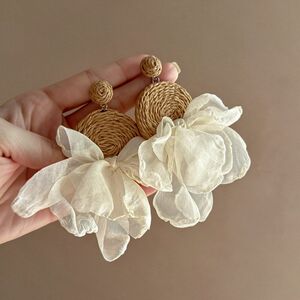 度假风草高级感耳饰海风轻拂耳钉