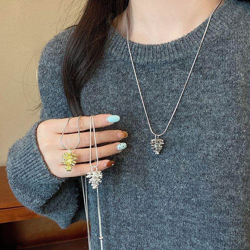 轻奢小众韩系复古个性项链银色毛衣链ins抽拉简约长款高级感松果