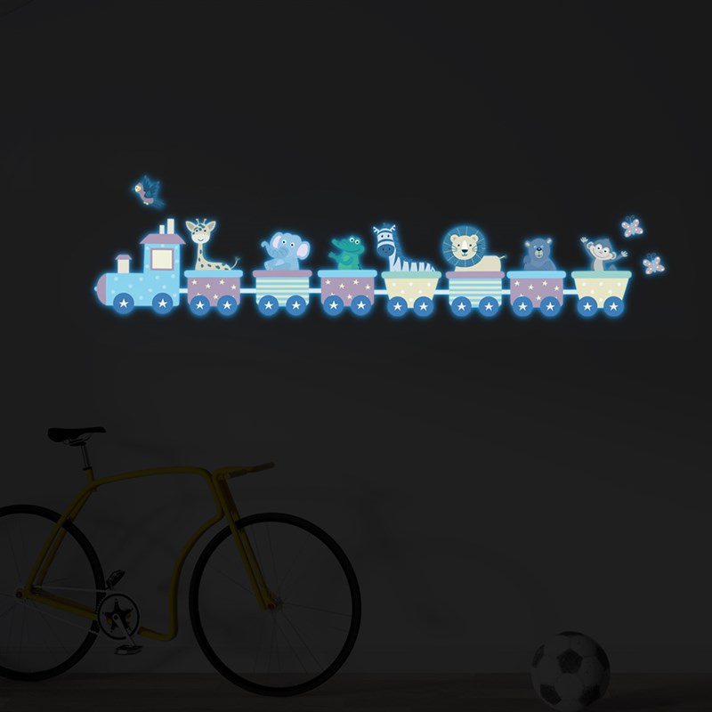 卡通动物坐小车夜光贴p纸儿童房教室宿舍创意自粘荧光贴画装饰墙图片