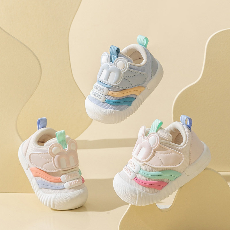 2025婴幼儿学步鞋女宝宝1-2岁春季新儿软底透气鞋子春秋防滑耐磨