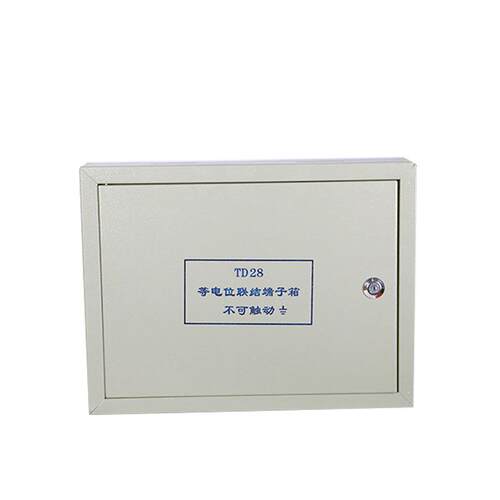 明300.装400总等ZEU电位大等电位me等电位联结b端子箱td28端子箱