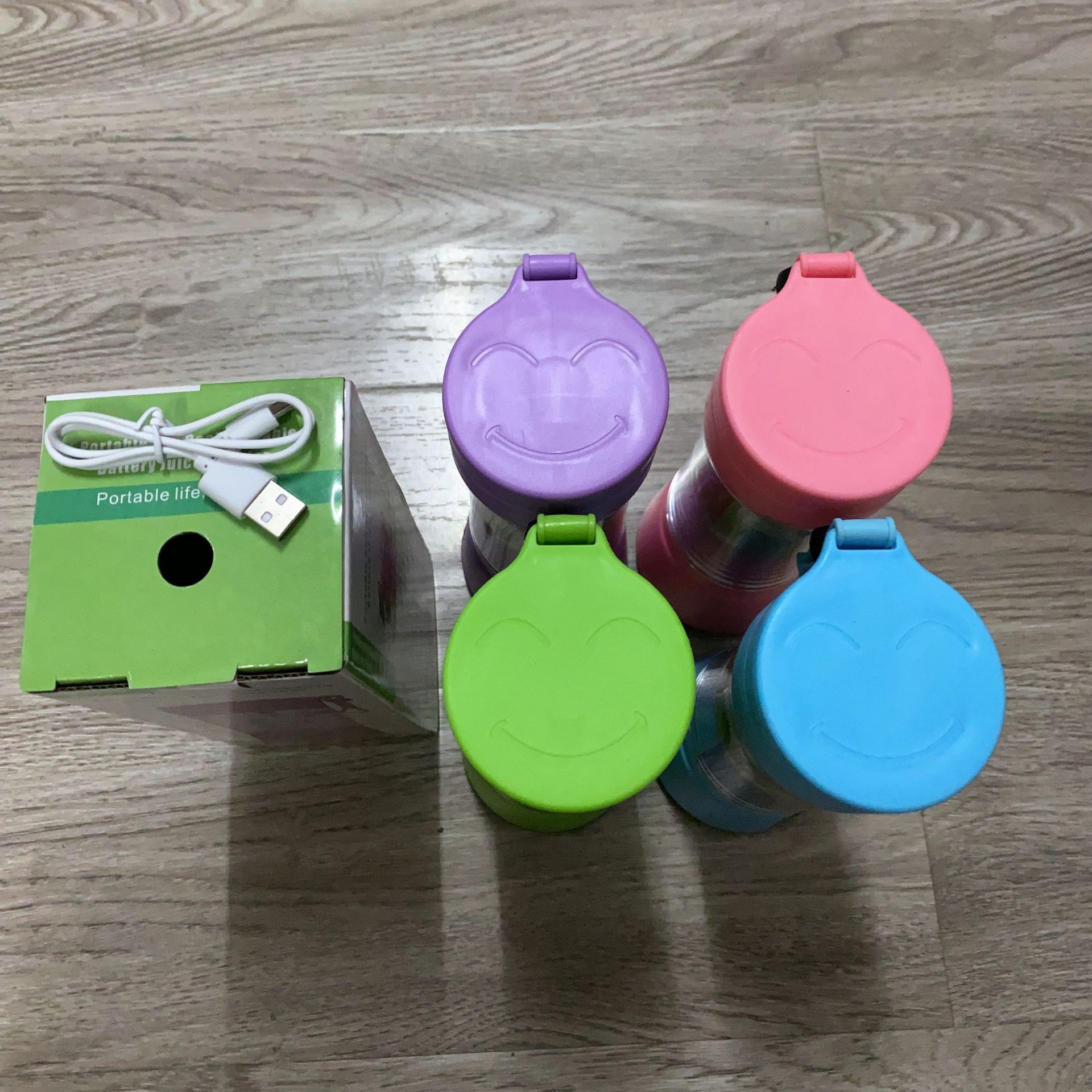果汁机便携电动水果榨汁杯充电迷你榨汁机果蔬机子