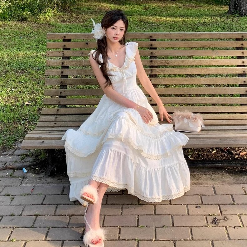 法式温柔蛋糕裙海边度假连衣裙女春季2025新款收腰显瘦气质长