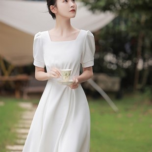 简约小个子领证登记小白裙方领平时可穿订婚小礼 缎面轻婚纱d法式
