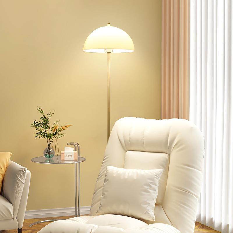 中古落地灯现代简约客厅沙发落地灯卧室氛围灯法式奶油风立式台灯,玩具/童车/益智/积木/模型,毛绒/玩偶/公仔/布艺类玩具,淘宝优惠券,粉丝福利购,淘宝优惠卷