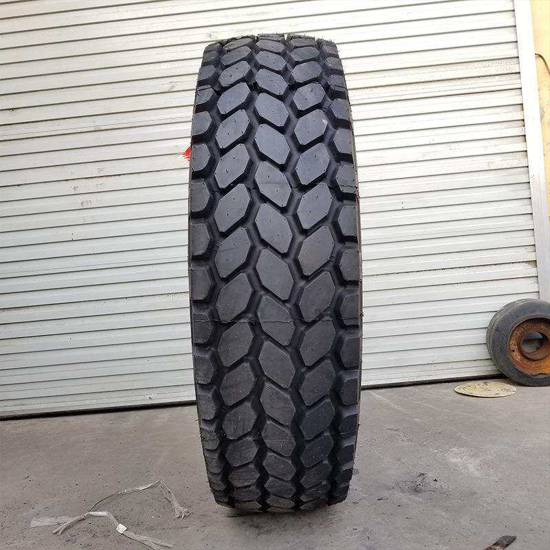 385 445/95R25吊车轮胎1400/1600R25起重机全钢丝工程机械轮胎
