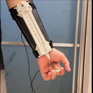 弹射伸缩袖剑刺客教条罗卜袖剑袖箭护腕弹射道具男生解压炫酷玩具