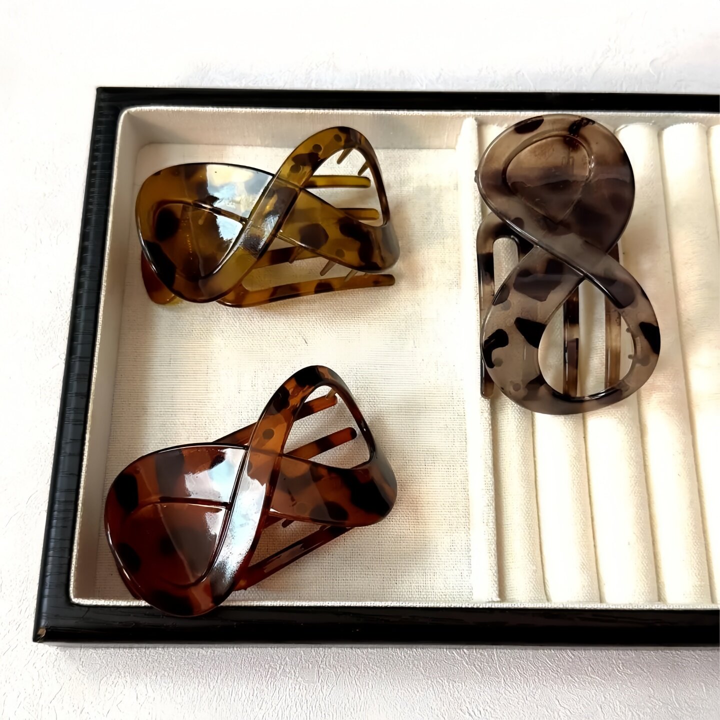 气质8字形发夹后脑勺抓夹时尚豹纹波点发卡高档磨砂盘发鲨鱼夹子