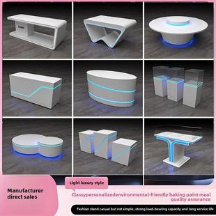 定制白色烤漆展台圆形发光中岛台科技感展厅展示柜圆形产品体验桌