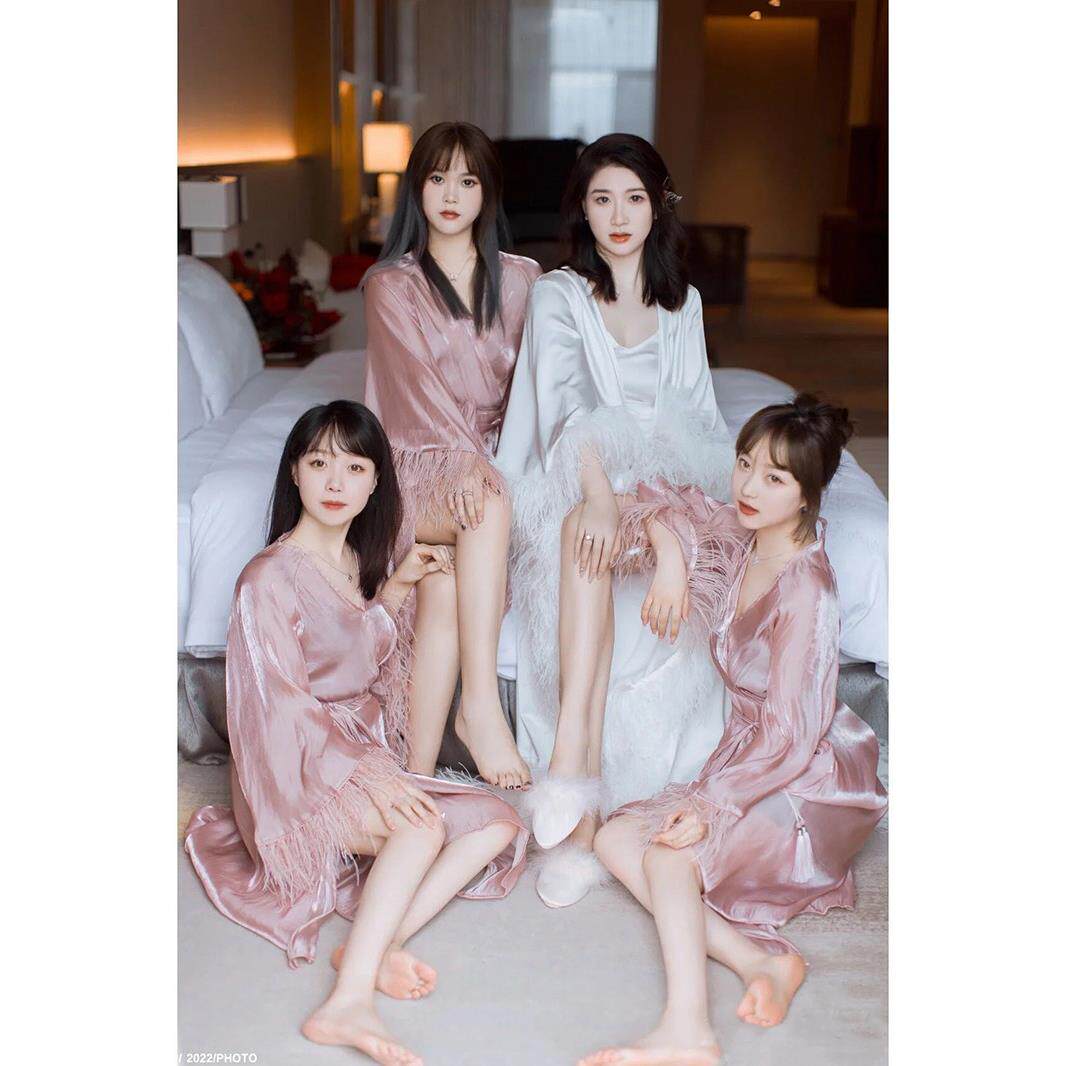 晨袍新中式女新娘结婚睡袍羽毛晨拍伴娘团礼服高级感化妆晨袍长版