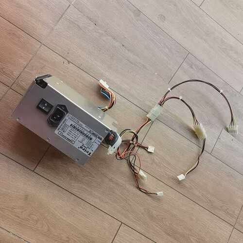 议~Tetra 电源  POWER SUPPLY 实物如图 功能