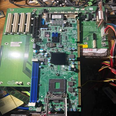 议~台湾 ROBO-8111VG2AR-Q77 B930B145