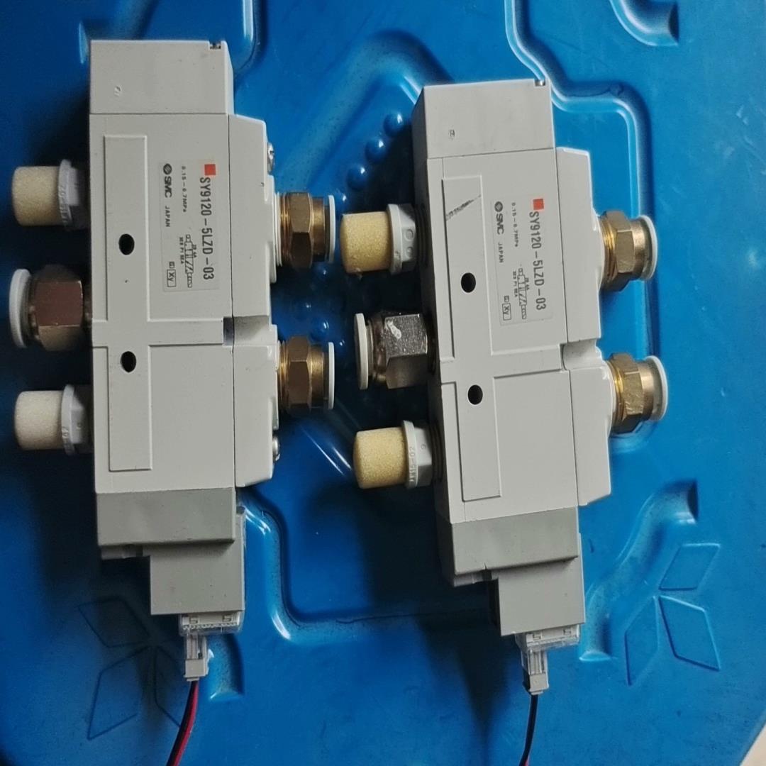 电磁阀，型号SY9120-5LZD-03，2个~询价
