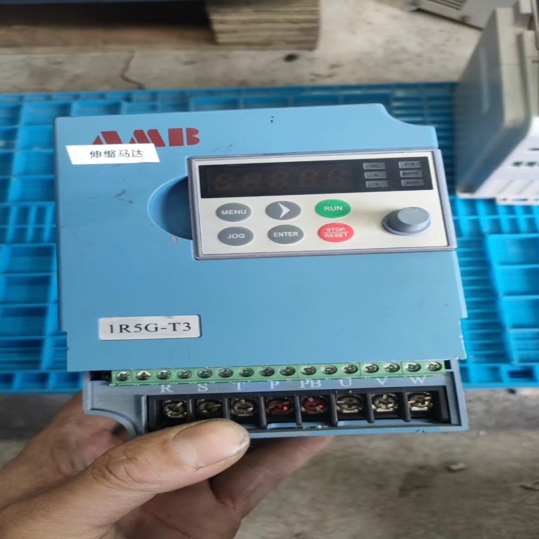 (询价)安邦信AMB100S-1.5KW变频器一台，380V，成色自