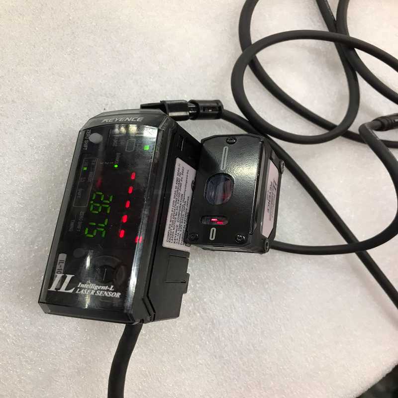 基恩士激光位移传感器IL-030IL-1000成色如图询价