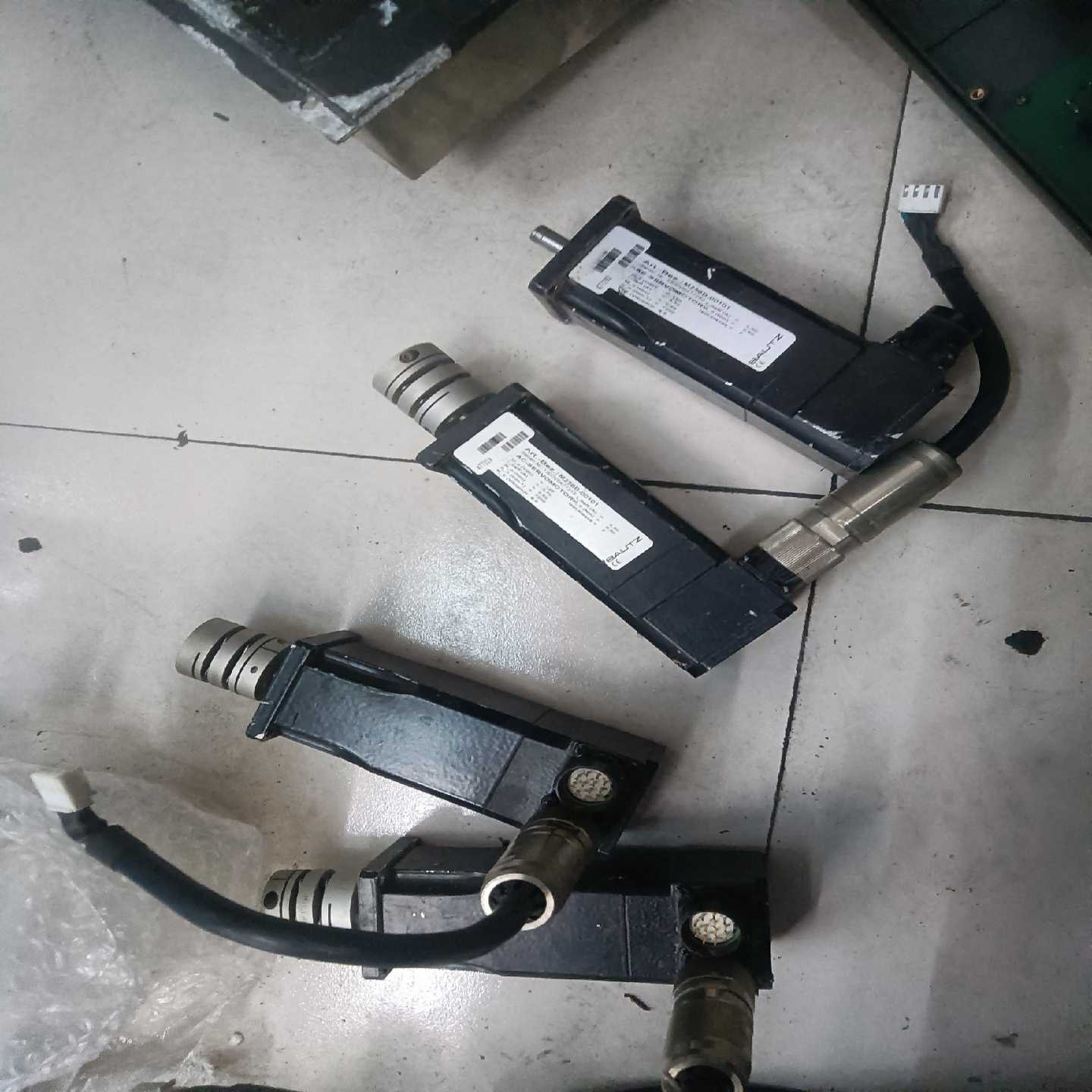 【请询价】二手进口BAUTZ宝茨伺服电机M256B-00101拆机的