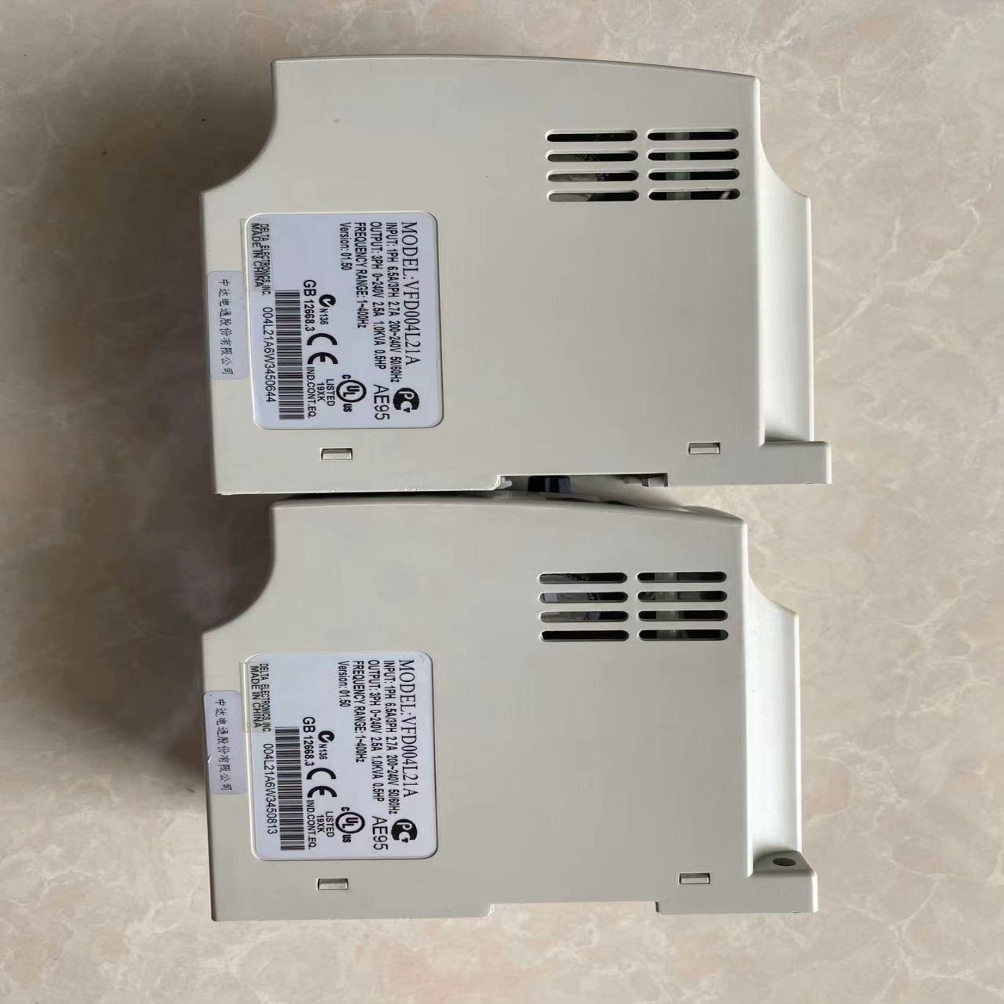 询价台达变频器VFD004L21A，0.4KW,成色相当好，有2议价