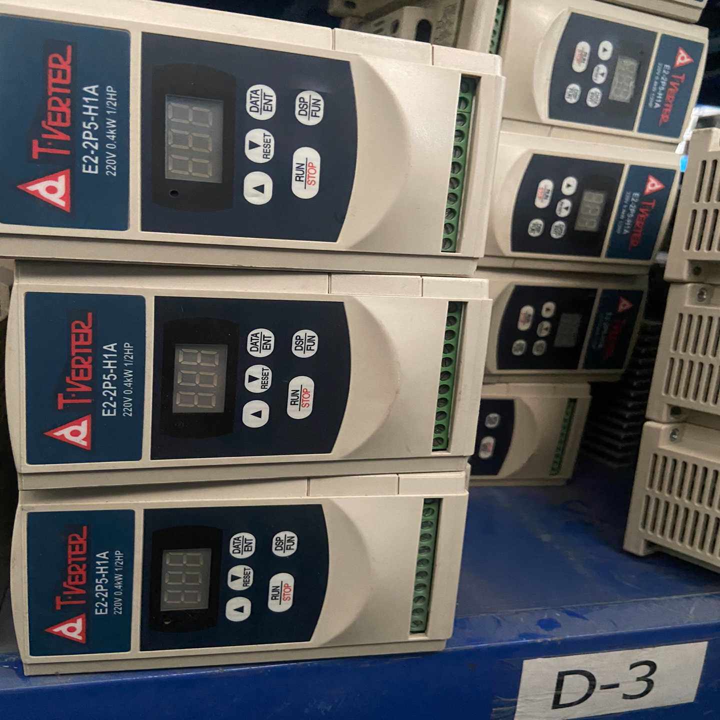 (询价)台安变频器 0.75KW E2-2P5-H1A