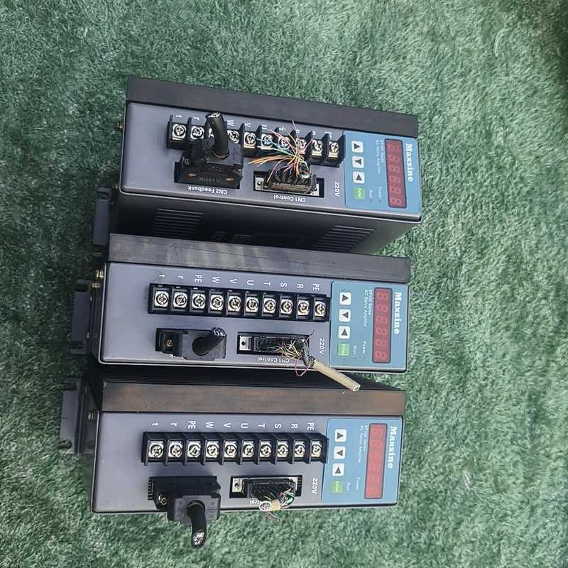 议~迈信伺服驱动器EP100B－3A，功能正常，品相漂亮，几乎全