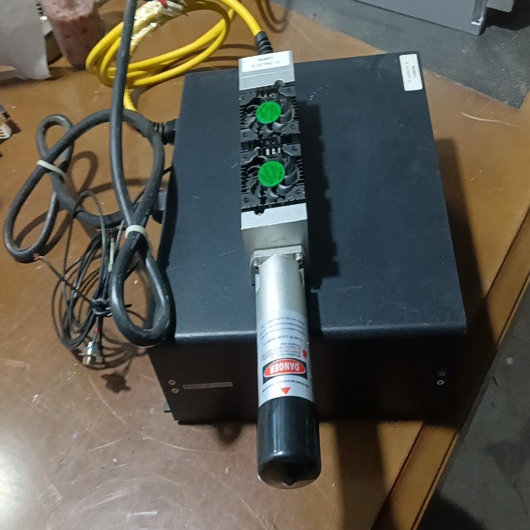 FL-1064-3W端泵激光器东西都在需要可以测试喜欢【南风商行】