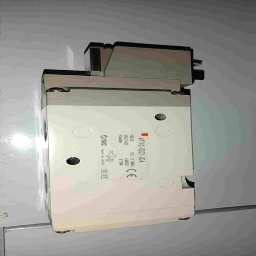 电磁阀VP742-5DZ1-03A 无包装未使用过~询价