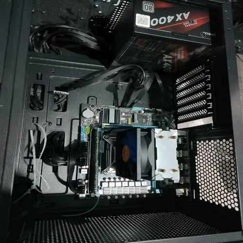 【星慕电子】E5-2670V3.  x99    16G内存 别的没有，