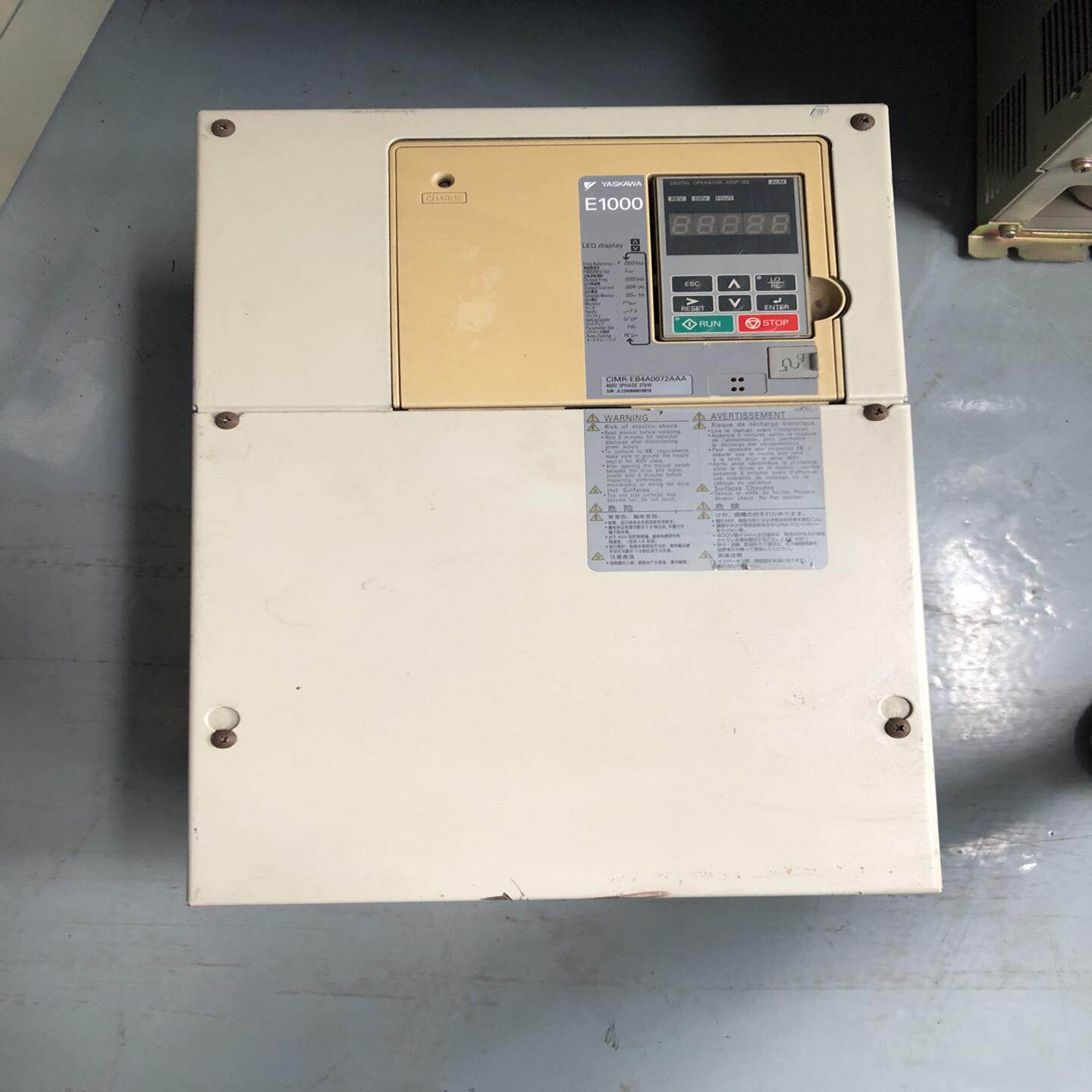 安川E1000系列37KW变频器CIMR-EB4A0072A{议价}