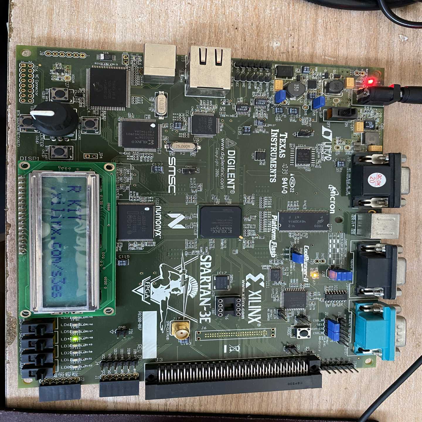 spartan-3e starter kit xc3s500【侨报商行】