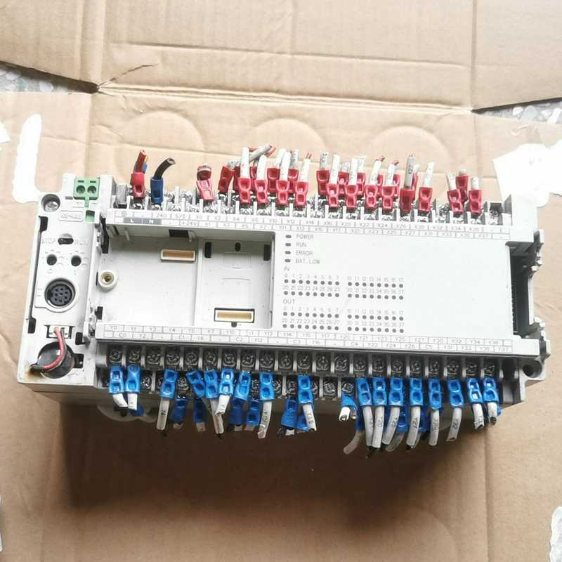 PLC  DVP64EH00T3  功能正常少盖子侧边那（地坛设备）