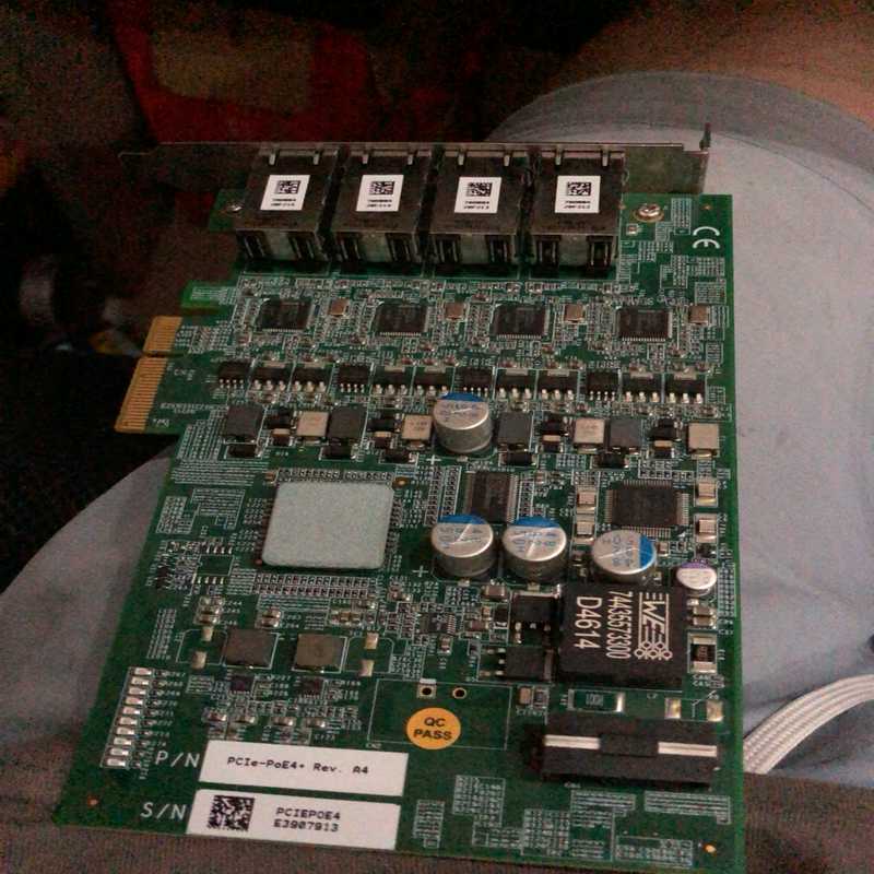 研华PCIe-PoE4 Rev.A3 采集卡 四口千兆网口~询价