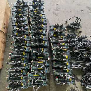 100瓦伺服电机成色特别特别新漂亮 询 确实很少有那么好成色