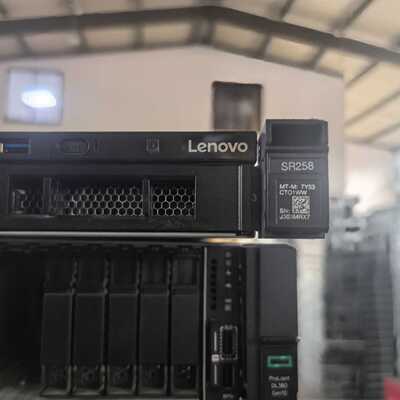 询价~联想SR258 服务器 3.5寸4盘位，主板直连，无独立阵例