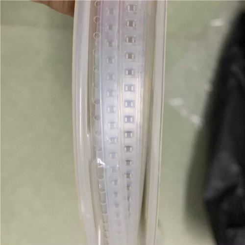 议~GRM21BR71A105KA01L贴片电容0805 1uf