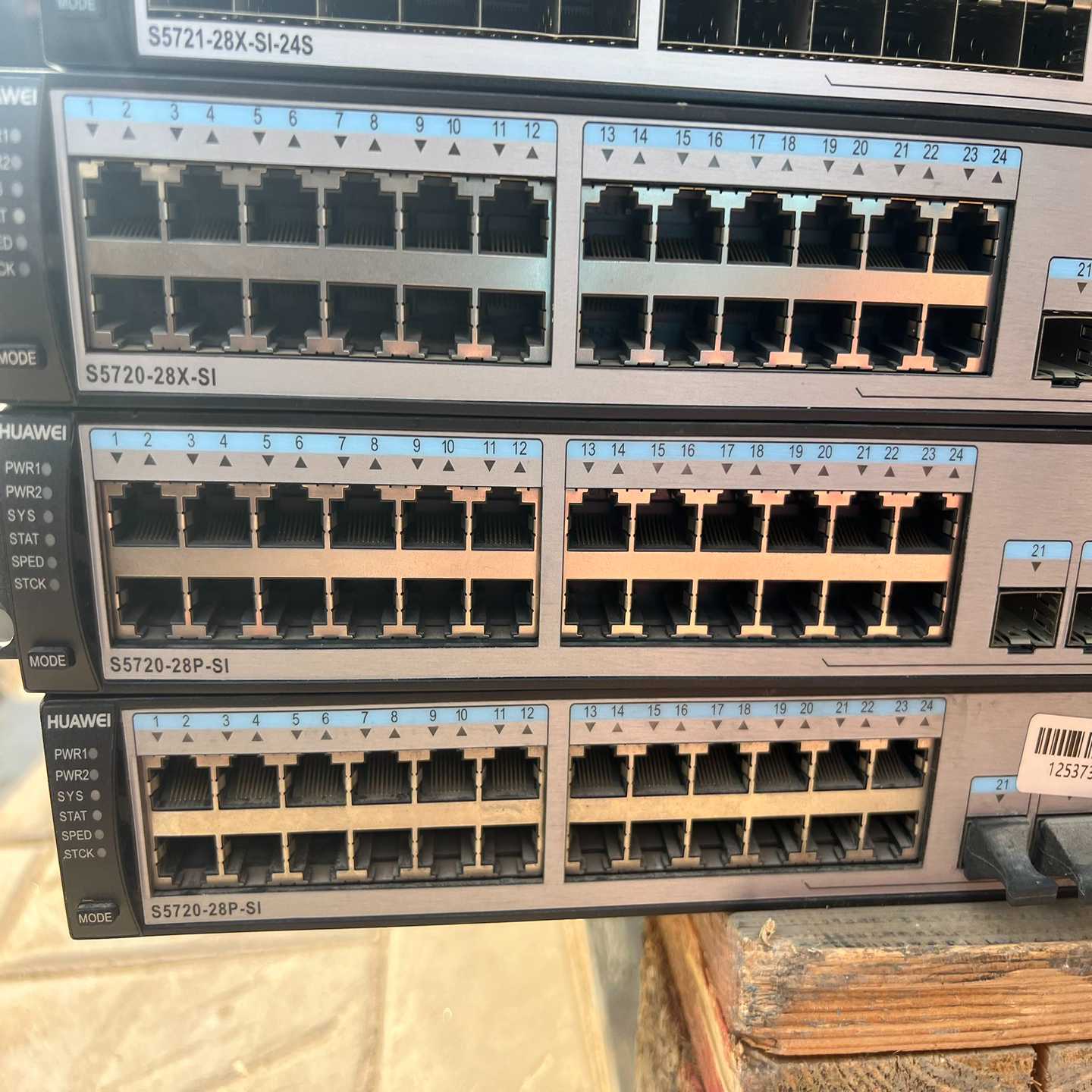询价~华为S5720-28X-SI 24口千兆三层交换机