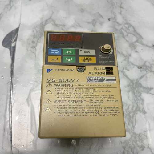CIMR-V7AT20P2 安川220V0.2KW变频器~询价