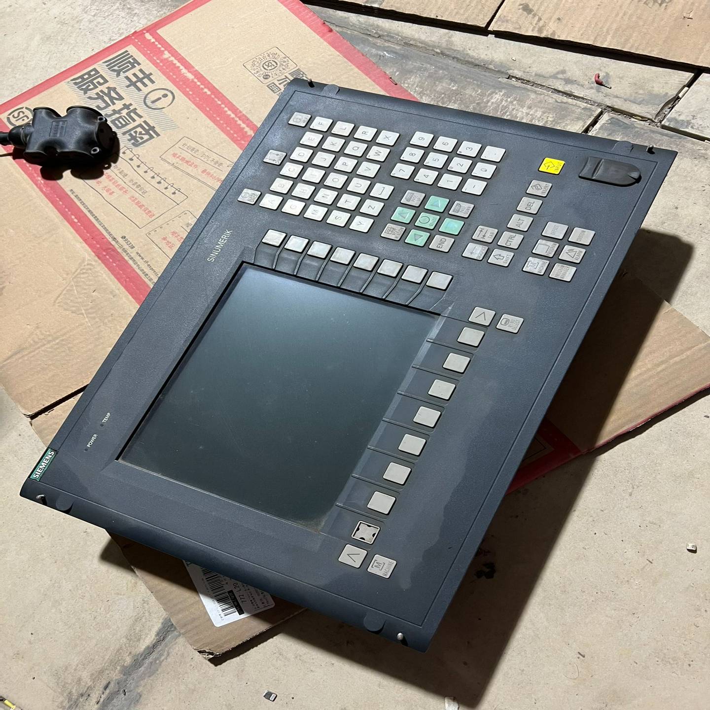 (询价)触摸屏6FC5203-0AF01-0AA0带模块6FC