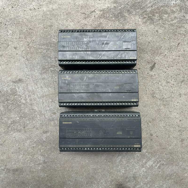 永宏PLCB1-40MT2-D24两个B1-40M4T2【议价】